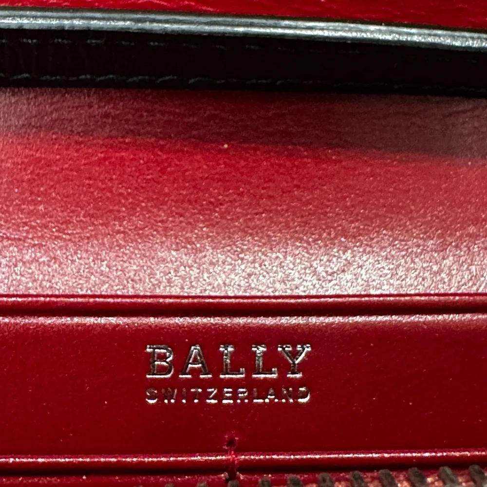 Bally Switzerland Pebbled Leather Wallet on Strap Crossbody – New Without Tags - Picture 9 of 12